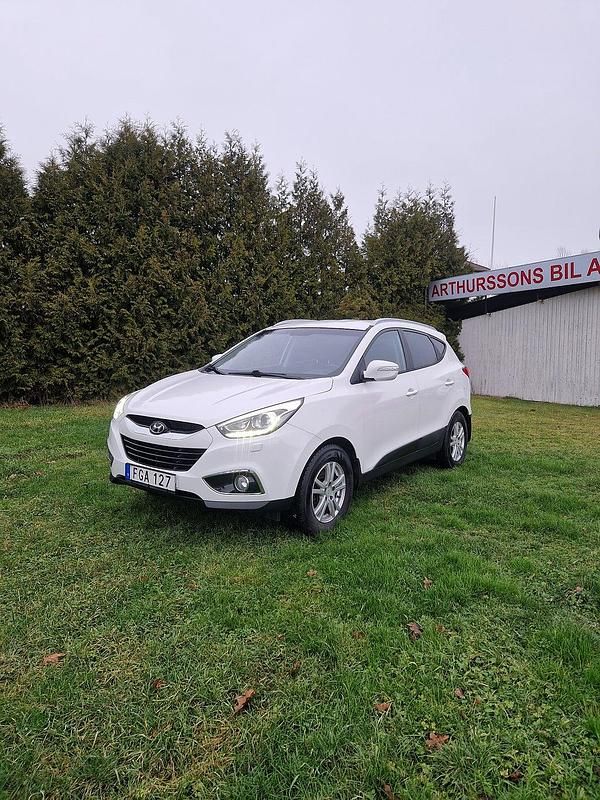 Vit Begagnad 2014 Hyundai ix35 Premium SUV | 99 000 kr (Marknadspris) - Bild 1/4