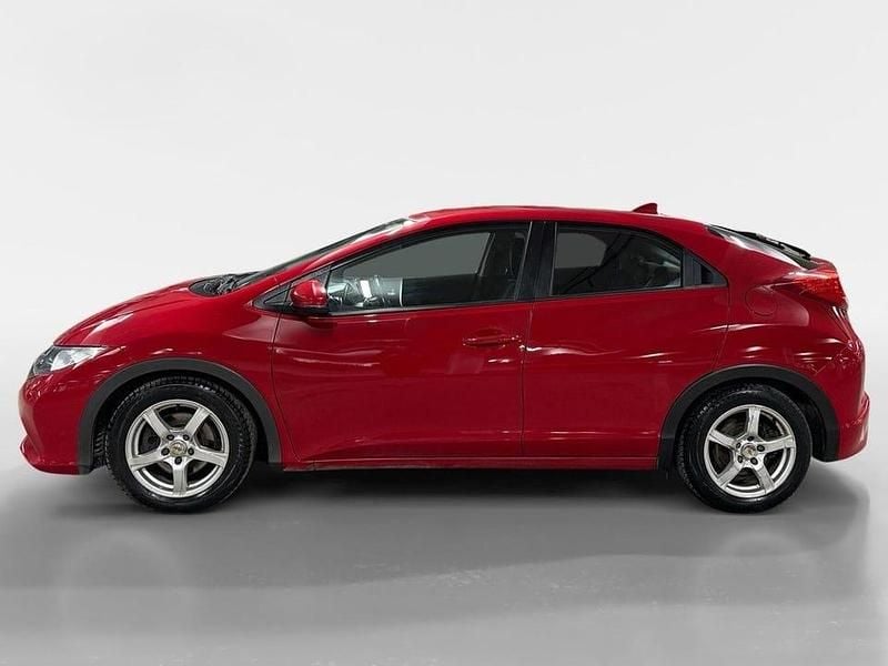 Begagnad Honda Civic Sport 150 HK (110 kW) 2012 Röd Halvkombi