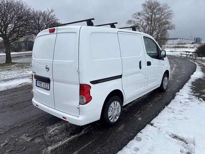 Begagnad Nissan NV200 110 HK (80 kW) 2018 Vit Minibuss