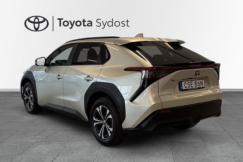 Begagnad Toyota bZ4X 2024 Silver SUV