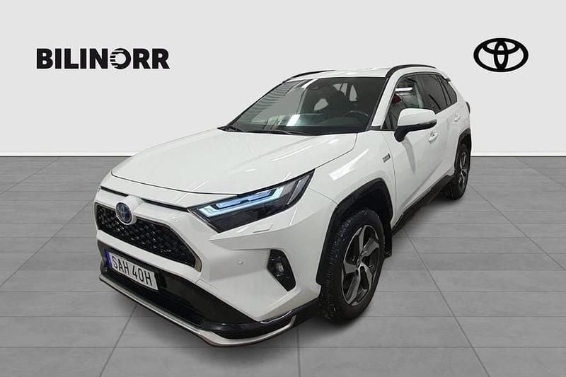Vit Begagnad 2022 Toyota RAV4 Edition SUV | 429 900 kr (Lite dyr) - Bild 1/4