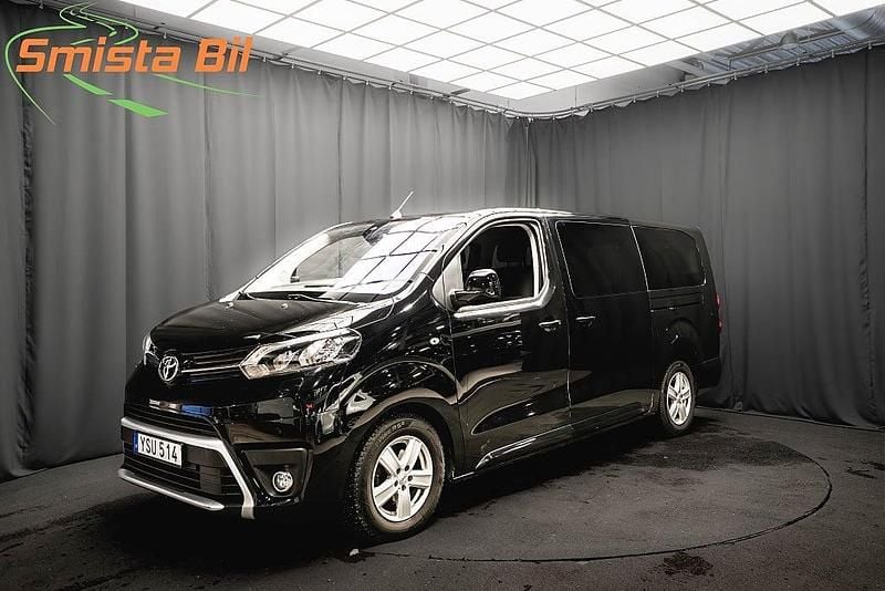 Begagnad Toyota Proace Verso 177 HK (130 kW) 2017 Svart Kombi