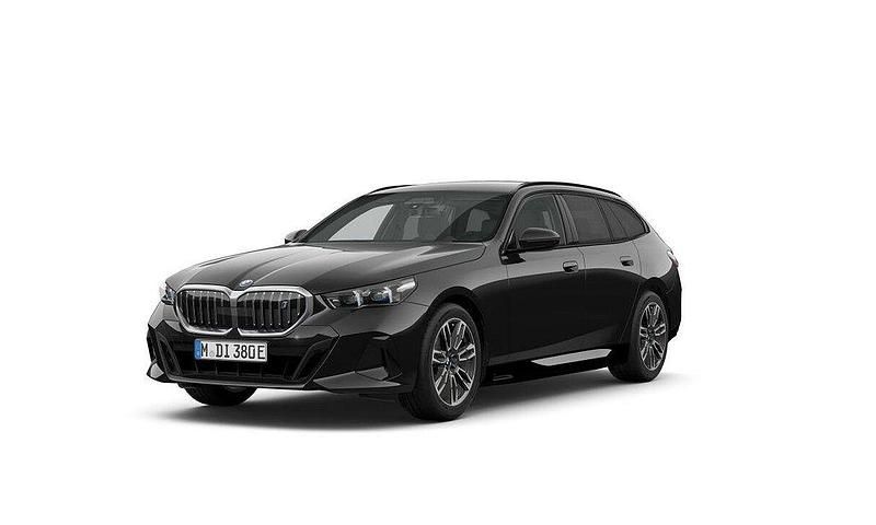 Black sapphire metallic Ny 2026 BMW i5 M Sport Sedan | 799 500 kr (Dyr) - Bild 1/4