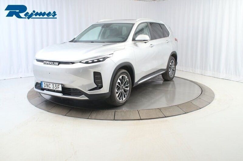 Silver (silver metallic) Begagnad 2023 Maxus D60e SUV | 498 900 kr - Bild 1/4
