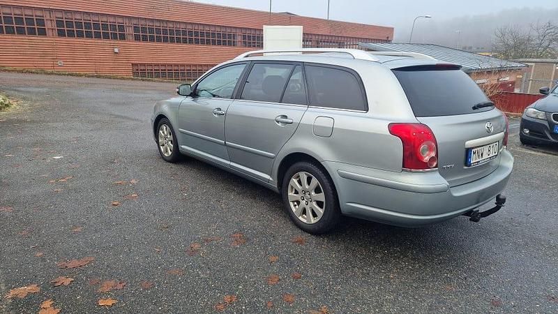 Begagnad Toyota Avensis 126 HK (92 kW) 2008 Kombi
