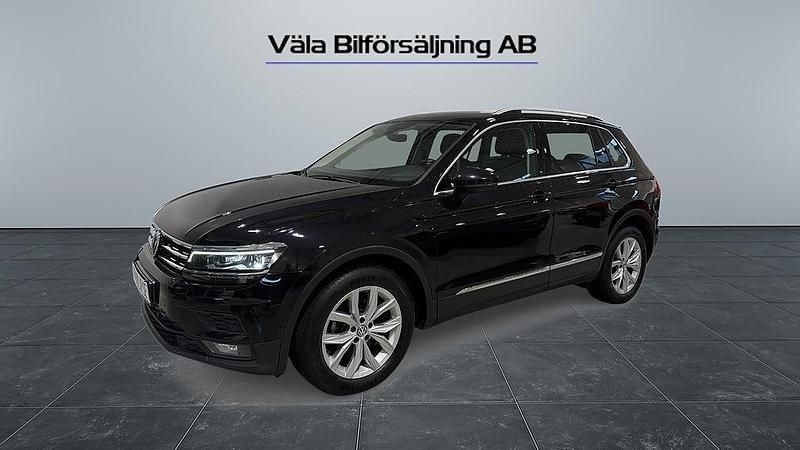 Svart Begagnad 2018 VW Tiguan SUV | 189 900 kr (Marknadspris) - Bild 1/4