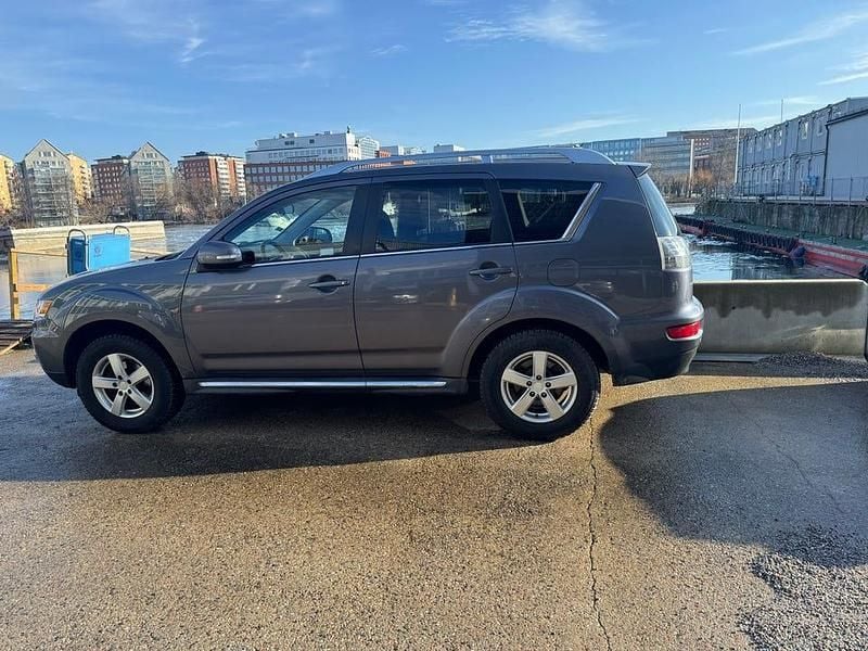 Begagnad Mitsubishi Outlander 156 HK (114 kW) 2010