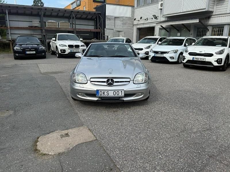 Begagnad Mercedes SLK230 197 HK (144 kW) 2001 Silver Cab