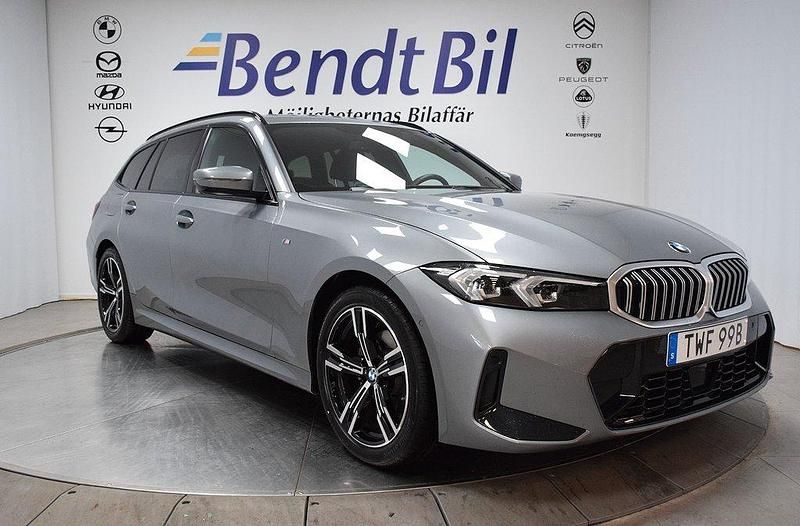 Skyscraper grey metallic Begagnad 2024 BMW 320 M Sport Kombi | 499 500 kr (Dyr) - Bild 1/4
