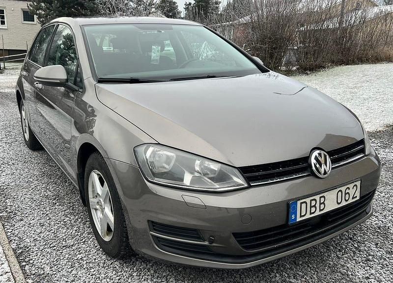 Begagnad 2014 VW Golf VII Halvkombi | 95 000 kr (Marknadspris) - Bild 1/4