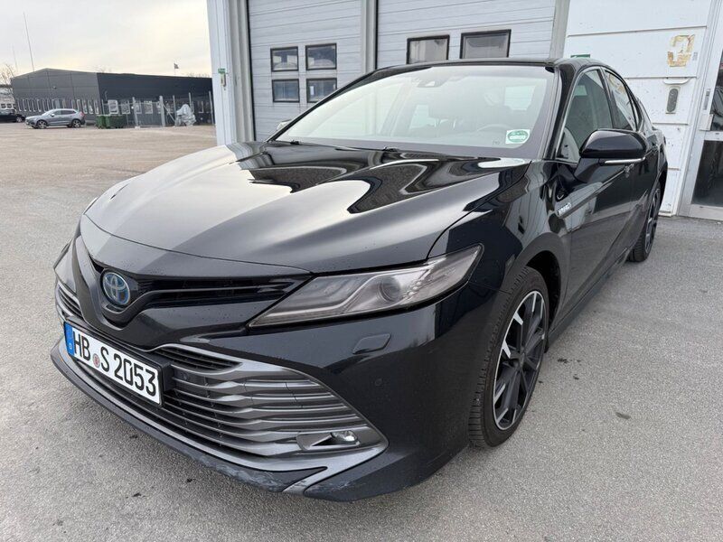 Begagnad 2020 Toyota Camry Hybrid Sedan | 169 900 kr (Marknadspris) - Bild 1/4