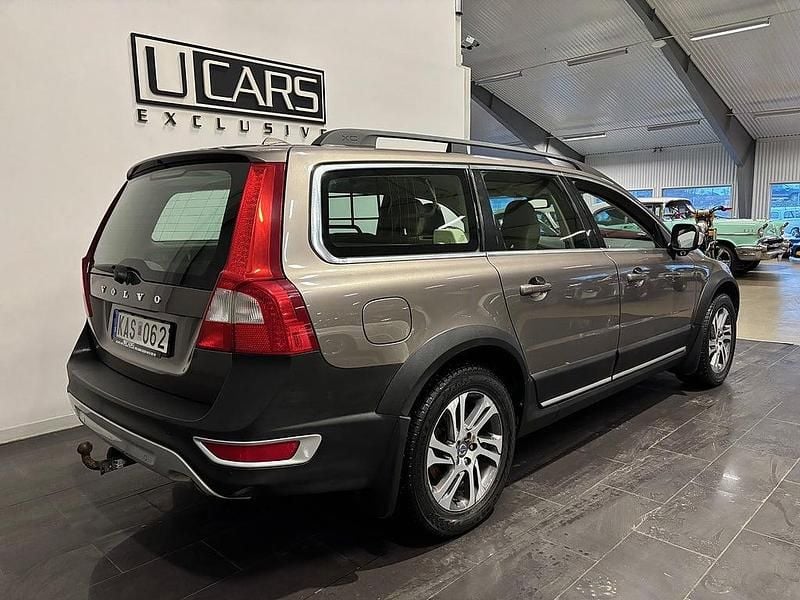 Begagnad Volvo XC70 Momentum 205 HK (150 kW) 2009 Grå Kombi
