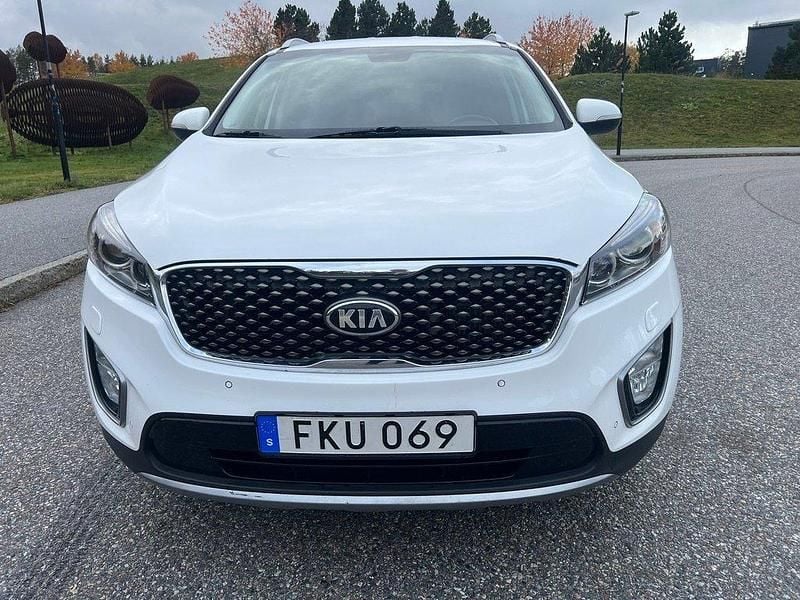 Vit Begagnad 2016 Kia Sorento SUV | 199 000 kr (Superpris) - Bild 1/4