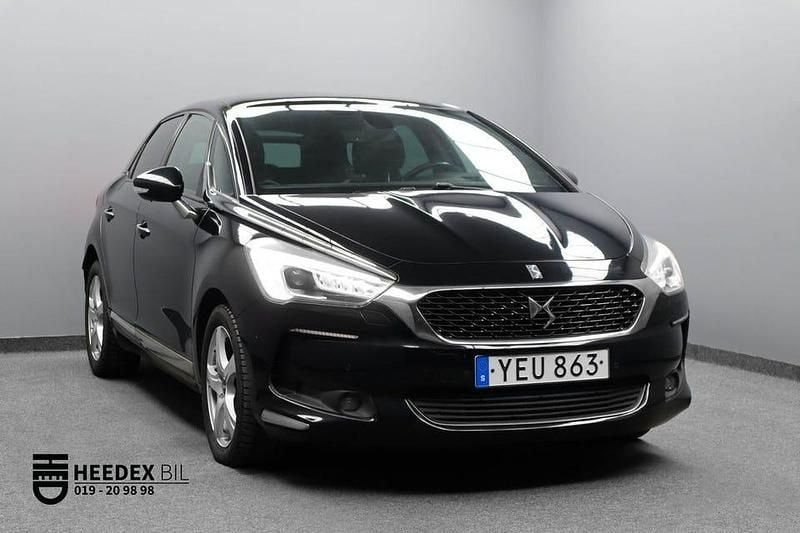 Svart Begagnad 2016 DS Automobiles DS5 Halvkombi | 99 900 kr - Bild 1/4