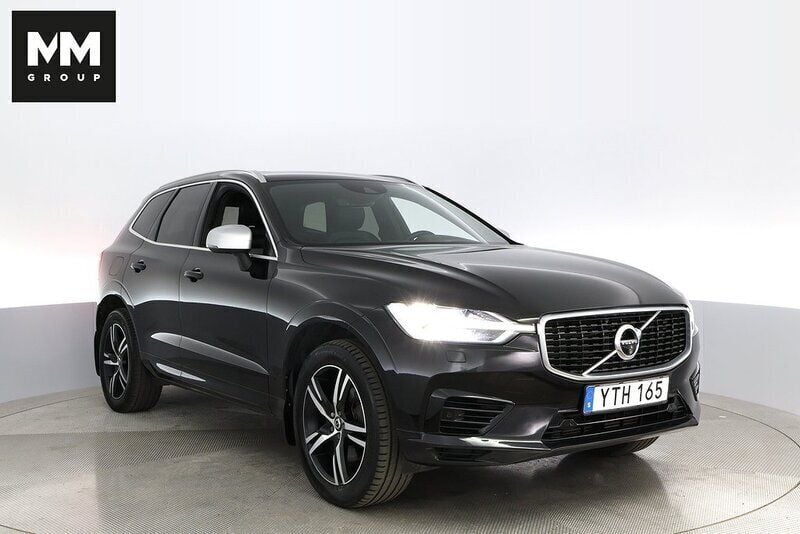 Svart Begagnad 2018 Volvo XC60 R-Design SUV | 349 900 kr (Superpris) - Bild 1/4