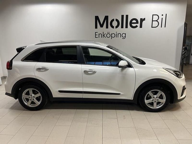 Begagnad Kia Niro Advance 105 HK (77 kW) 2020 Vit SUV