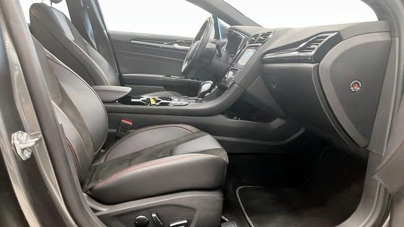 Begagnad Ford Mondeo 187 HK (137 kW) 2021 Grå Kombi