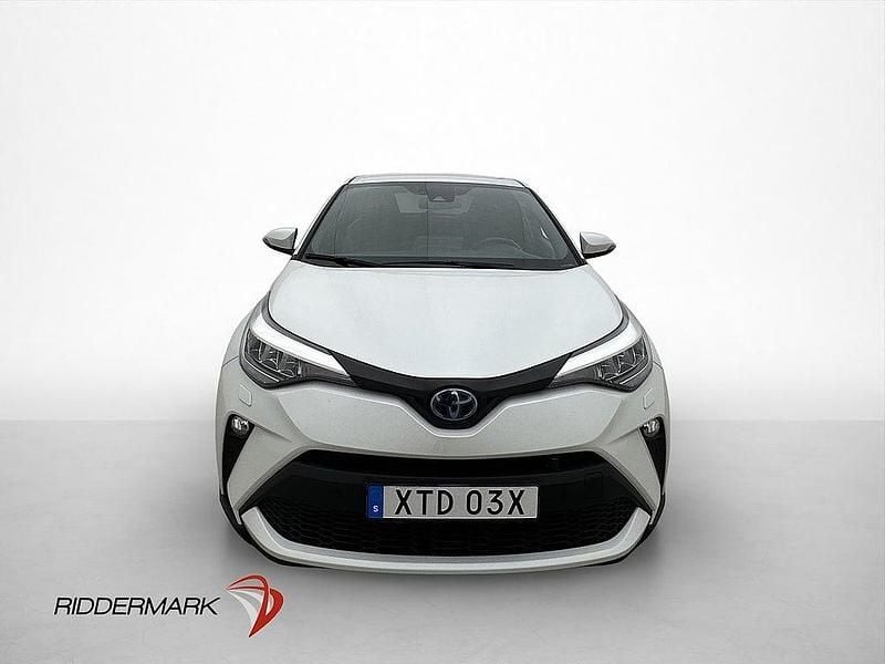 Begagnad Toyota C-HR Edition 184 HK (135 kW) 2022 Vit SUV