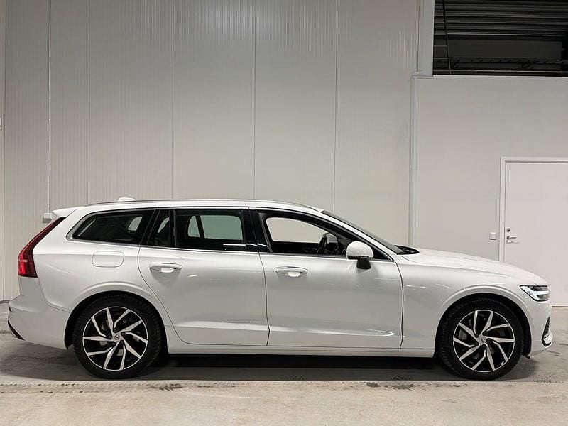 Begagnad Volvo V60 Inscription 303 HK (222 kW) 2019 Vit Kombi