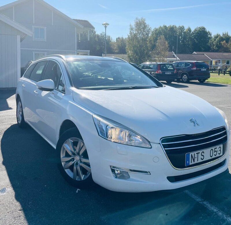 Vit Begagnad 2011 Peugeot 508 Kombi | 41 500 kr (Marknadspris) - Bild 1/4
