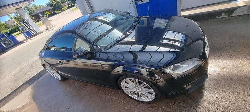 Svart Begagnad 2010 Audi TT S-Line Sportkupé | 130 000 kr (Bra pris) - Bild 1/4
