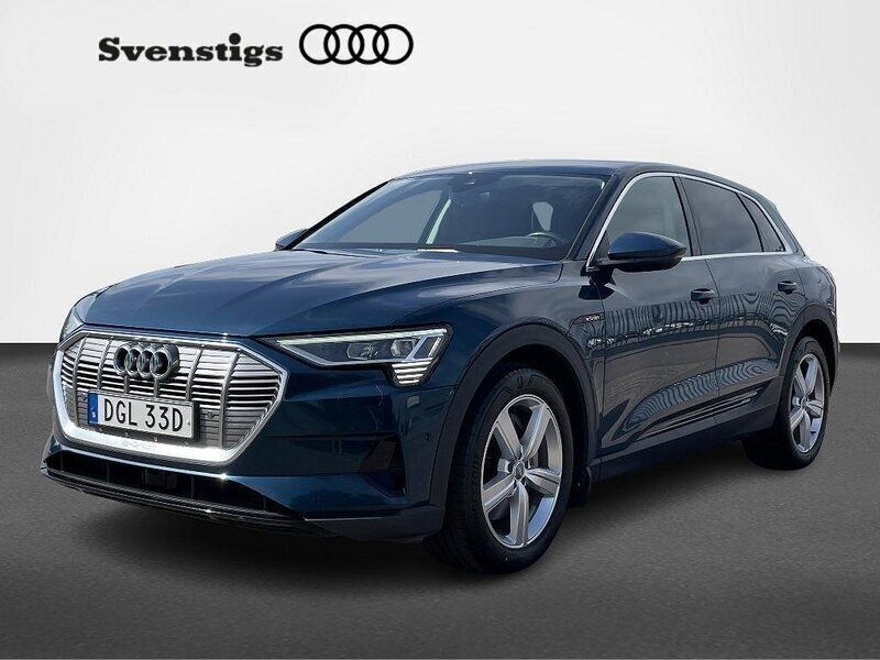 Blå Begagnad 2019 Audi e-tron Proline SUV | 309 000 kr (Superpris) - Bild 1/4