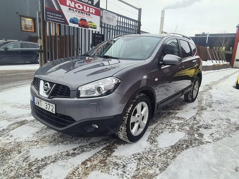 Begagnad Nissan Qashqai +2 141 HK (103 kW) 2011 Grå SUV