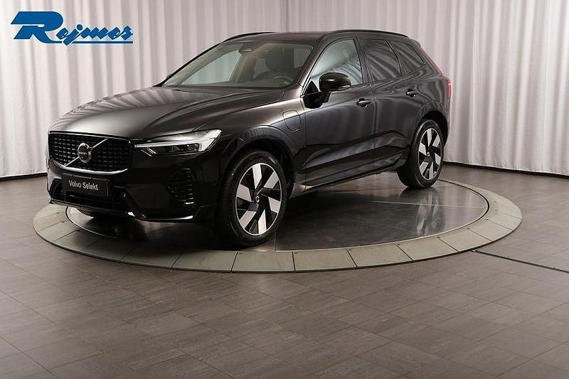 Svart (onyx black metallic) Begagnad 2024 Volvo XC60 Plus SUV | 559 900 kr (Lite dyr) - Bild 1/4
