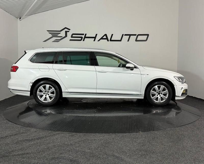 Begagnad VW Passat GT 190 HK (139 kW) 2017 Vit Kombi