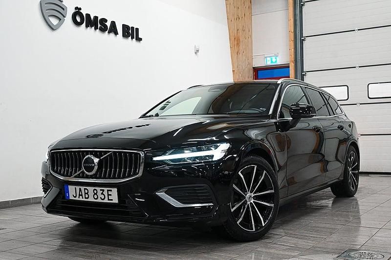 Begagnad Volvo V60 Plus 253 HK (186 kW) 2022 Svart Kombi