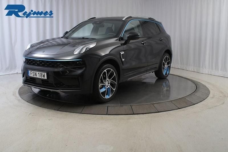 Svart Begagnad 2023 Lynk & Co 01 SUV | 277 000 kr (Marknadspris) - Bild 1/4