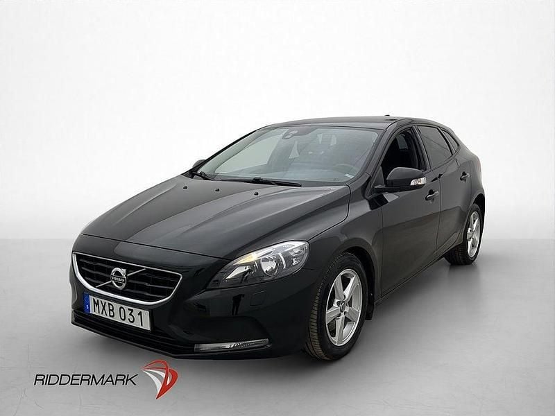 Begagnad Volvo V40 122 HK (89 kW) 2016 Svart Halvkombi