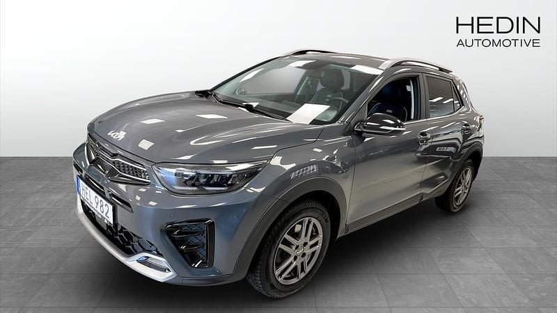 Grå (grey) Begagnad 2021 Kia Stonic GT-Line SUV | 229 900 kr (Marknadspris) - Bild 1/4
