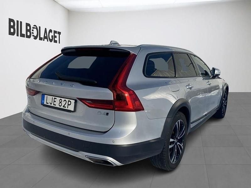 Begagnad Volvo V90 CC 190 HK (139 kW) 2020 Silver Kombi