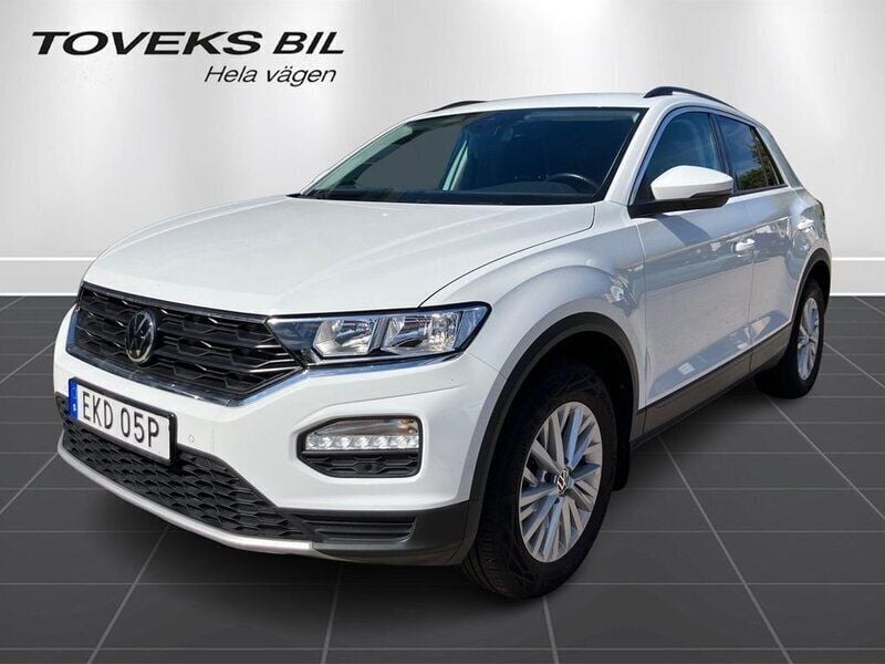 Vit (pure white) Begagnad 2022 VW T-Roc SUV | 219 900 kr (Marknadspris) - Bild 1/4