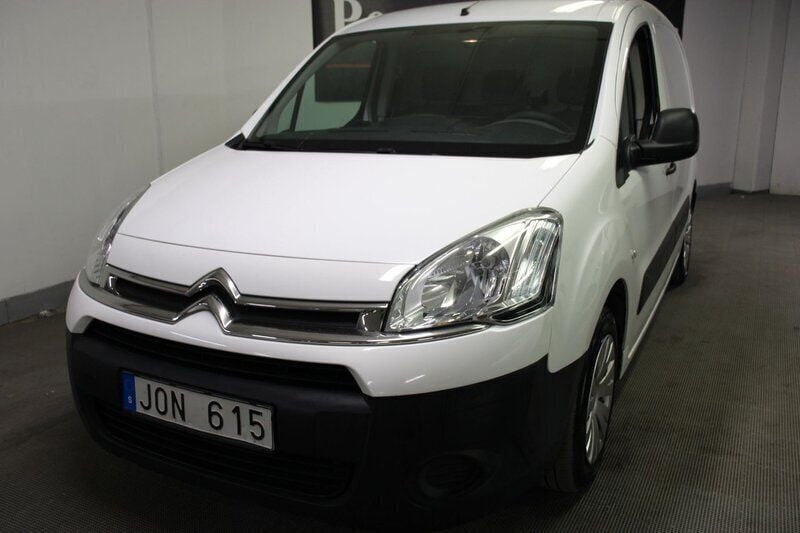 Vit Begagnad 2012 Citroën Berlingo Minibuss | 69 000 kr (Marknadspris) - Bild 1/4