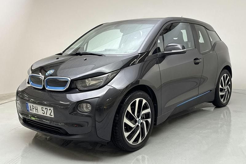 Grå Begagnad 2014 BMW i3 Comfort Edition Halvkombi | 94 000 kr - Bild 1/4