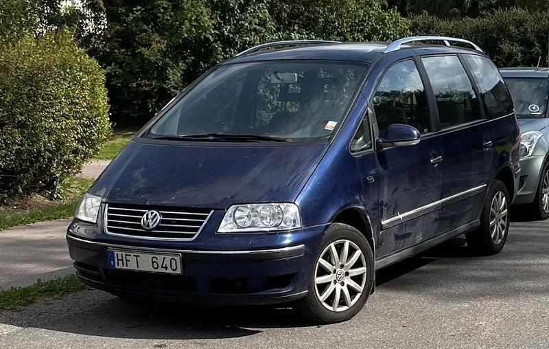 Blå Begagnad 2007 VW Sharan Freestyle Minibuss | 7 000 kr - Bild 1/4