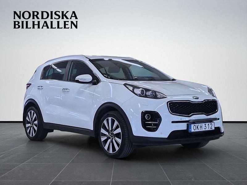 Vit Begagnad 2016 Kia Sportage Advance SUV | 129 795 kr (Marknadspris) - Bild 1/4