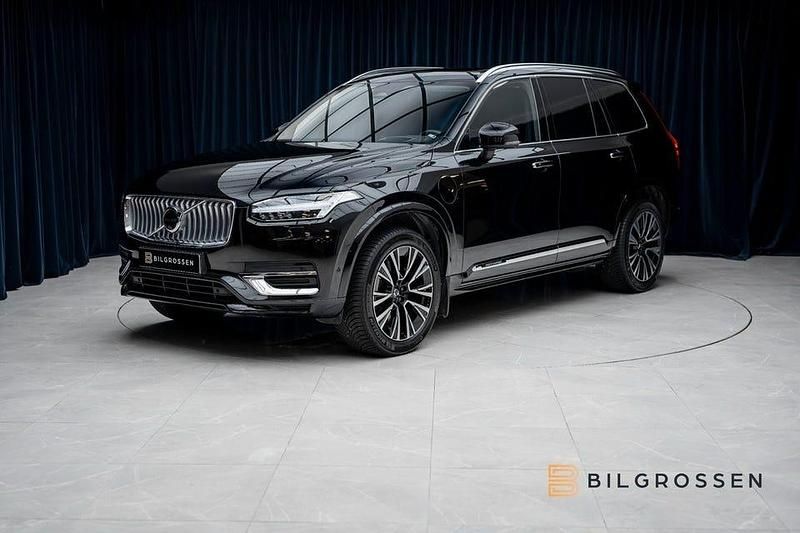 Svart Begagnad 2023 Volvo XC90 Ultimate SUV | 669 900 kr - Bild 1/4