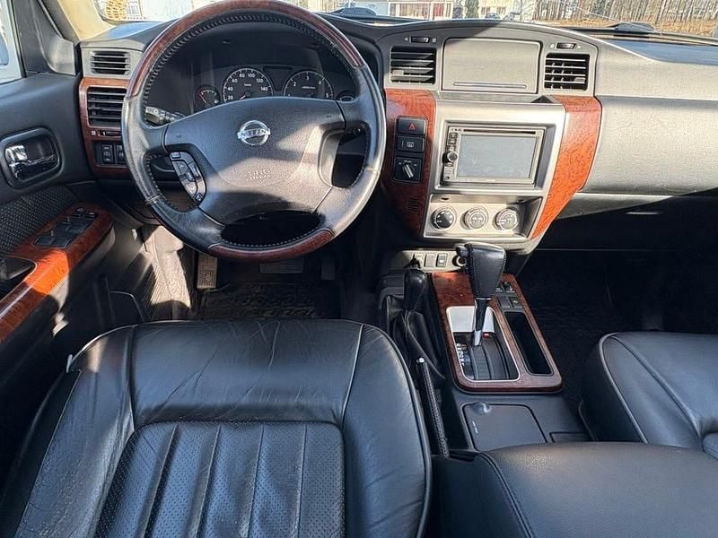 Begagnad Nissan Patrol 160 HK (117 kW) 2005 SUV