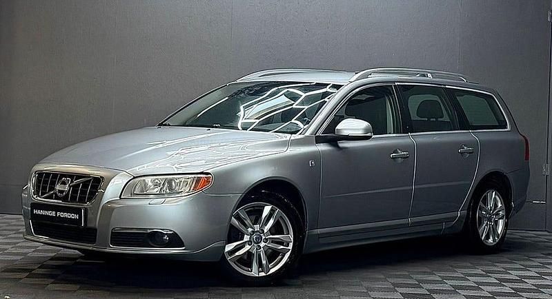 Silver Begagnad 2012 Volvo V70 Ocean Race Kombi | 79 900 kr (Bra pris) - Bild 1/4