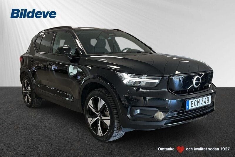 Svart Begagnad 2021 Volvo XC40 Plus SUV | 329 900 kr - Bild 1/4