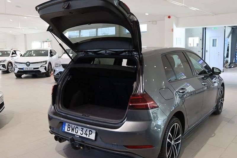 Begagnad VW Golf VII GTE 150 HK (110 kW) 2020 Grå Kombi