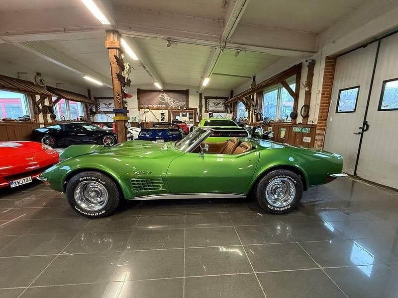 Begagnad Chevrolet Corvette C3 203 HK (149 kW) 1972 Elkenhart gren Cab