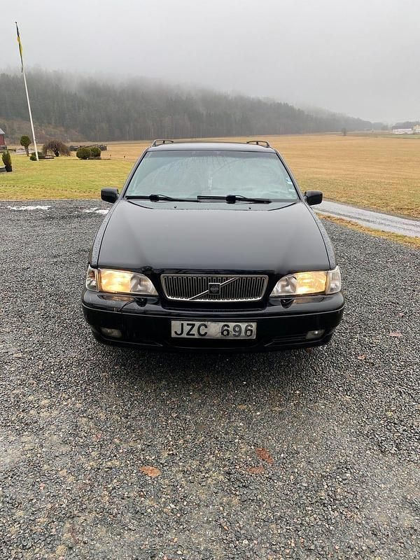 Begagnad Volvo V70 170 HK (125 kW) 1998 Kombi