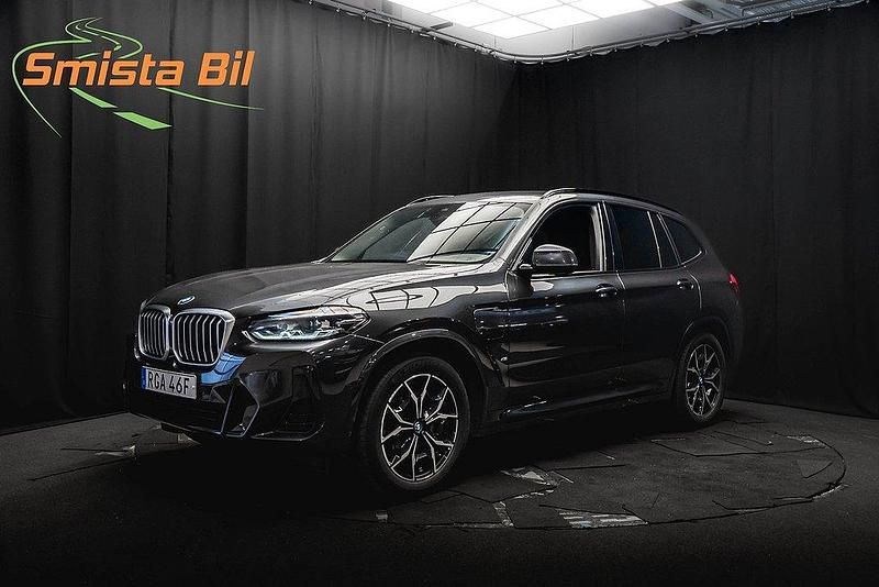 Grå Begagnad 2022 BMW X3 M Sport SUV | 398 900 kr (Marknadspris) - Bild 1/3