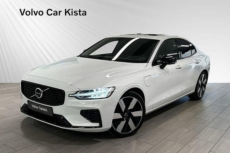 Vit Begagnad 2024 Volvo S60 Plus Sedan | 429 900 kr (Lite dyr) - Bild 1/3