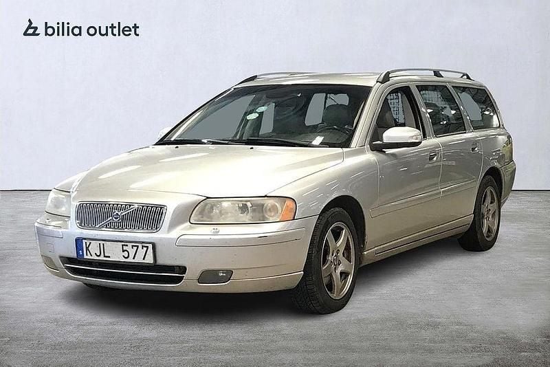 Lgrå Begagnad 2007 Volvo V70 Momentum Kombi | 19 900 kr (Superpris) - Bild 1/4