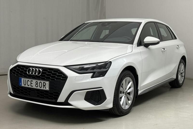 Vit Begagnad 2023 Audi A3 Proline | 228 000 kr (Bra pris) - Bild 1/4